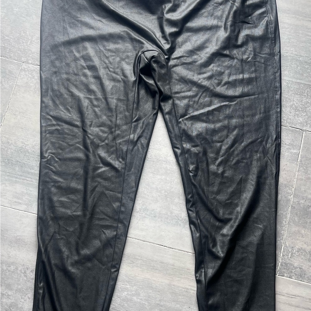 NWT Faux Leather Leggings 3X